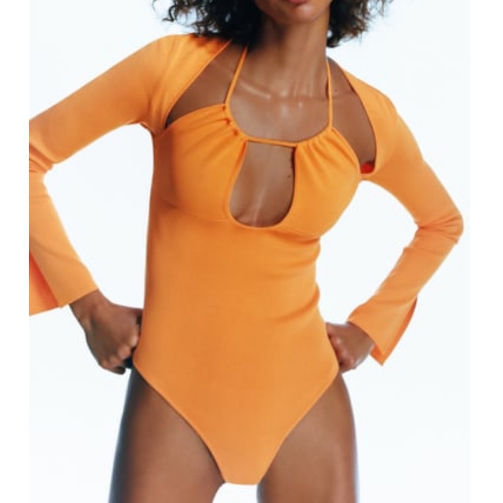 ZARA CUT OUT KNIT BODYSUIT